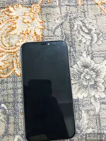 اپل iPhone 11 با حافظهٔ ۱۲۸ گیگابایت