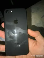 اپل iPhone 8 با حافظهٔ ۶۴ گیگابایت